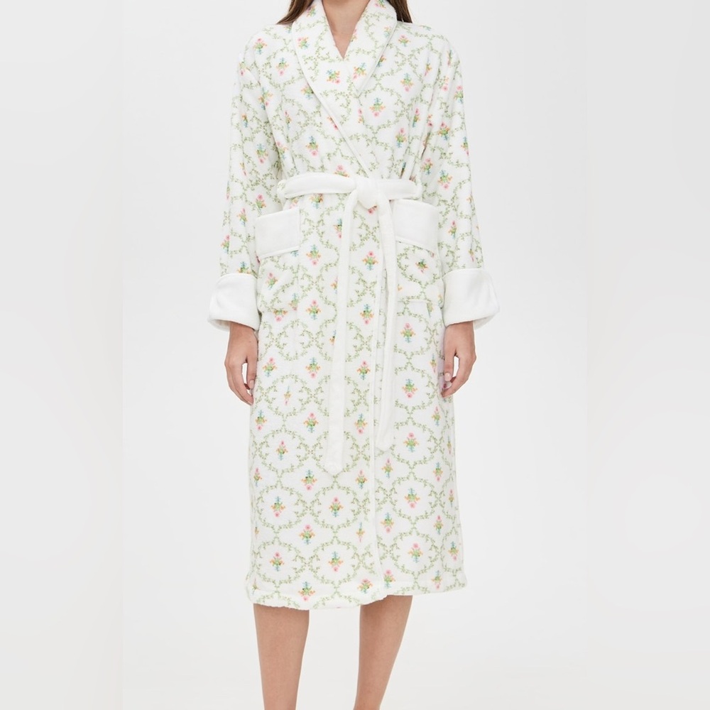 Hill house robe
